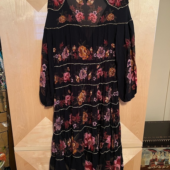 Farm Rio
Floral
Maxi - Picture 3 of 4